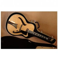 Hofner Jazzica Custom Archtop Guitar Solid Spruce Top w/ Deluxe Case