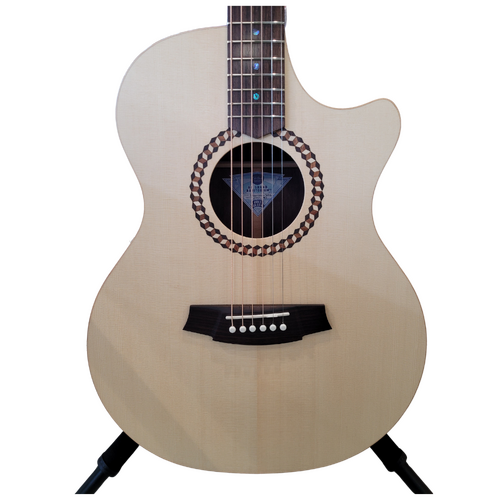 Cole Clark Studio Grand Auditorium Spruce / Rosewood Acoustic / Electric Guitar